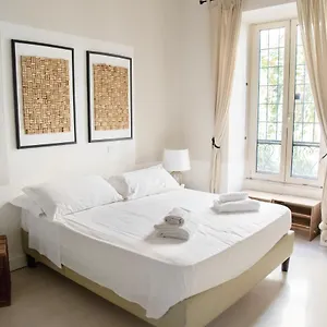 Casa E Per Vacanze Fienaroli 36 Roma